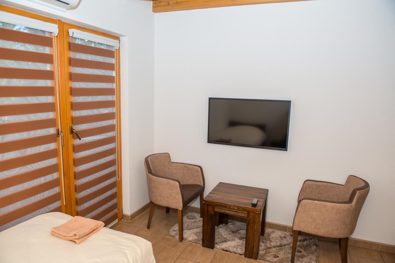 Motel Orhideja Donji Vakuf Luaran gambar
