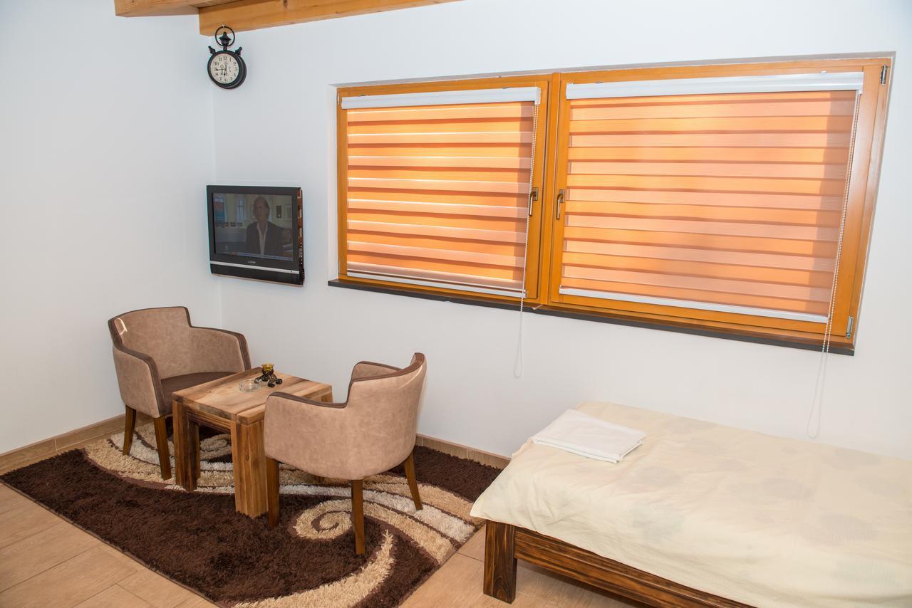Motel Orhideja Donji Vakuf Luaran gambar